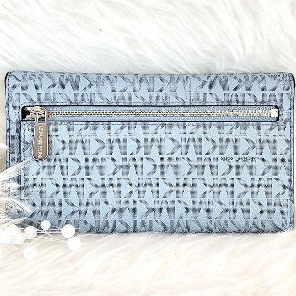 💙New Michael Kors 💙 Large Pale Blue Navy Trifold - Picture 3 of 6